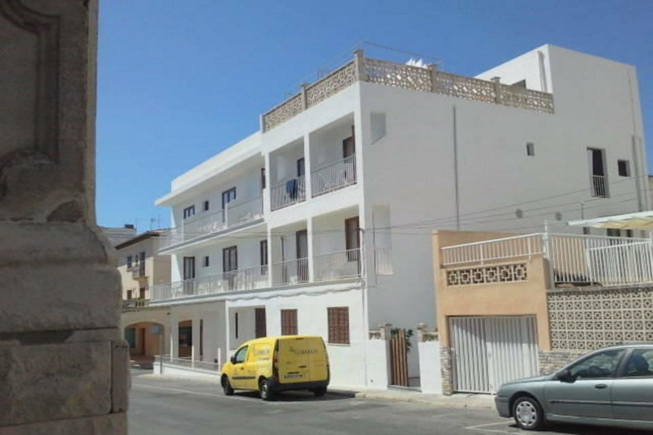 Can Gallu كالا راتخاذا المظهر الخارجي الصورة